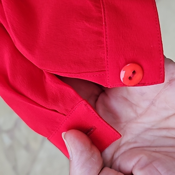 Vintage SPITALNICK 100% red silk size 4 long blouse padded shoulders - Picture 6 of 11